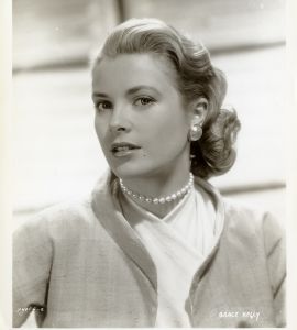 GRACE KELLY (1956) Portrait