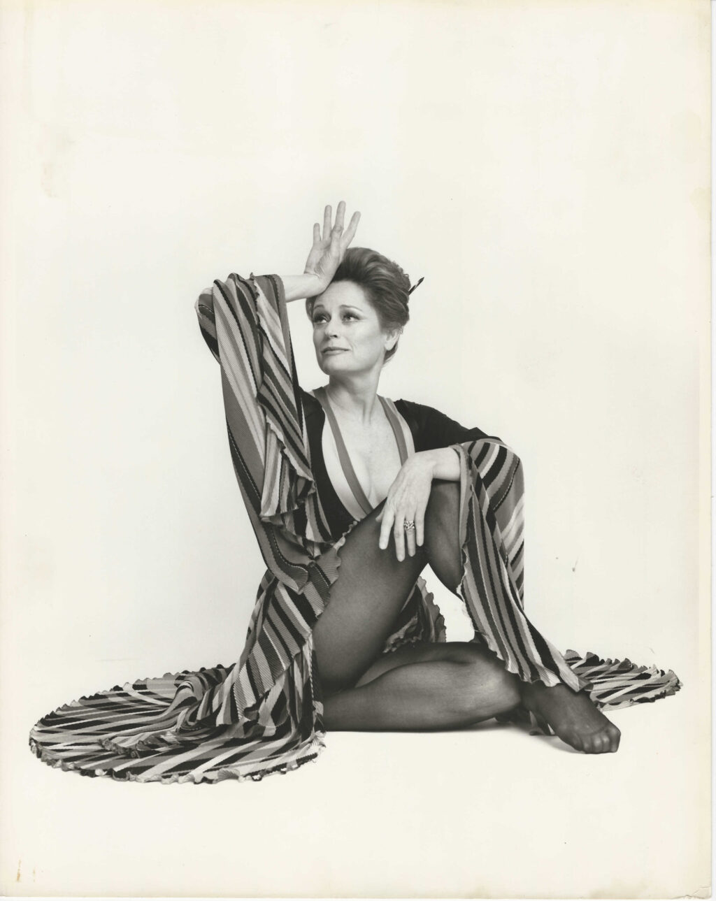ALEXIS SMITH FOR AFTER DARK MAGAZINE BY KENN DUNCAN (1972)