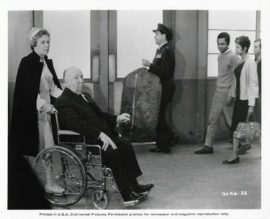 TOPAZ (1969) / HITCHCOCK CAMEO