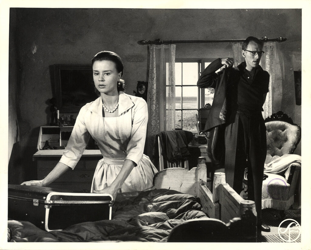 Ingmar Bergman's SÅSOM I EN SPEGEL [THROUGH A GLASS DARKLY] (1962) Set of 22 Swedish photos - Image 5