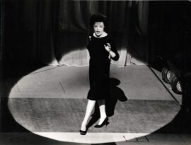 I COULD GO ON SINGING (1963) Judy Garland on stage - 1