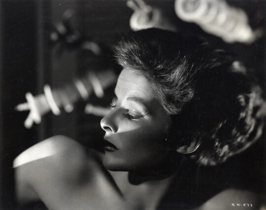KATHARINE HEPBURN | SYLVIA SCARLETT (1935) Photo -  2