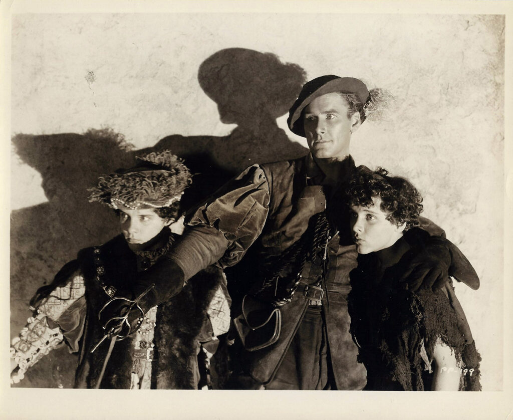 PRINCE AND THE PAUPER, THE (1937) Errol Flynn and the Mauch twins
