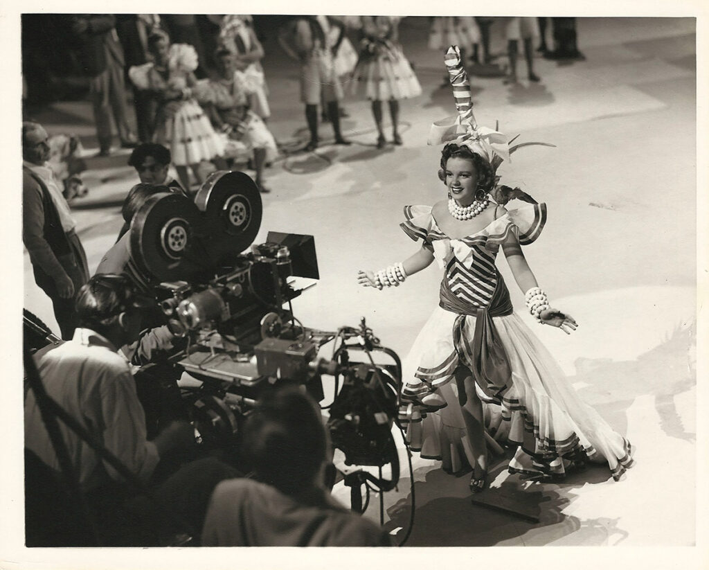 JUDY GARLAND FILMS "MINNIE FROM TRINIDAD" | ZIEGFELD GIRL (1941) BTS photo