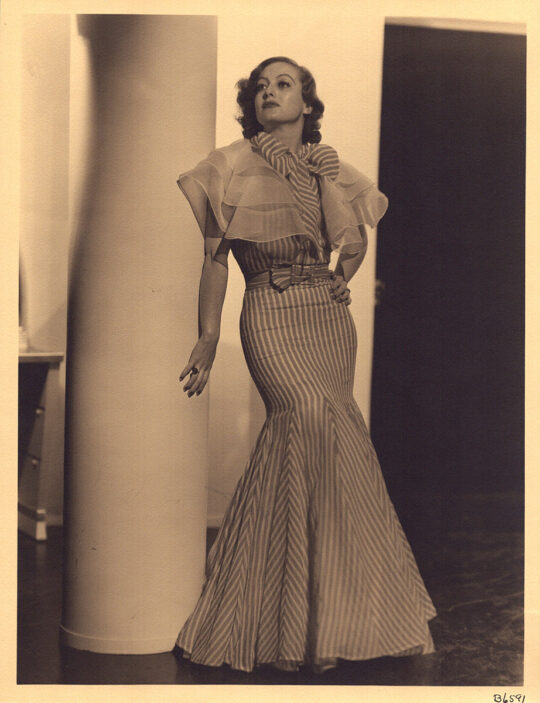 JOAN CRAWFORD | MGM FASHION (1933) Hand-printed and numbered oversized custom photo - 1