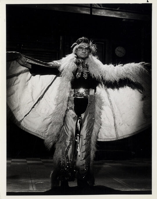 JOHNNY CASH DRESSED-UP AS ELTON JOHN | SNL (1982) TV photo